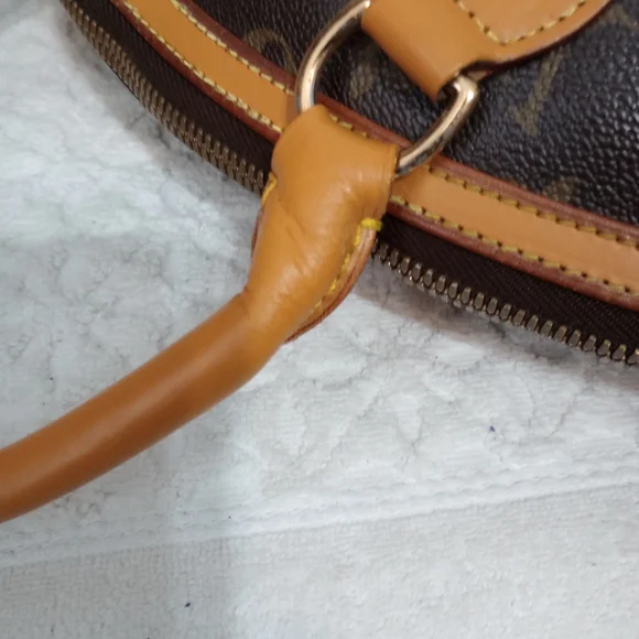 Louis Vuitton bags - Picture 15 of 16